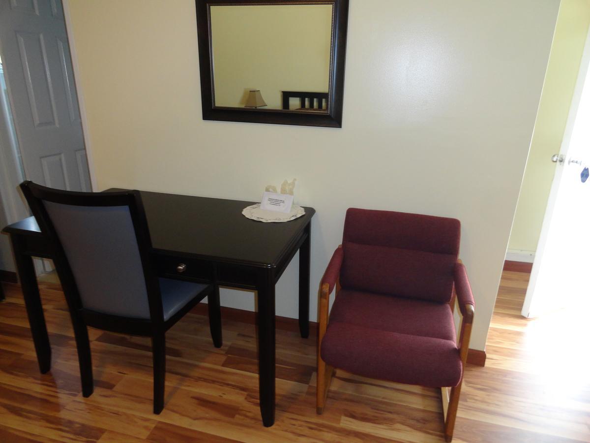Elm Tree Motel Craryville Экстерьер фото